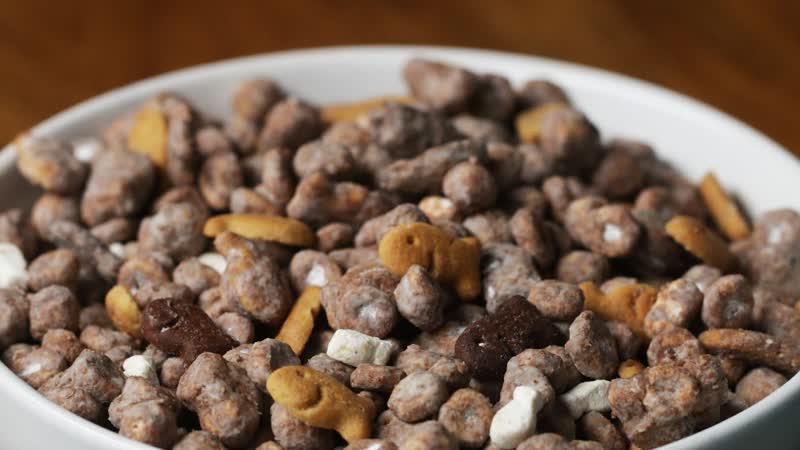Meow Snack Mix For Your Cat Obsessed Friends