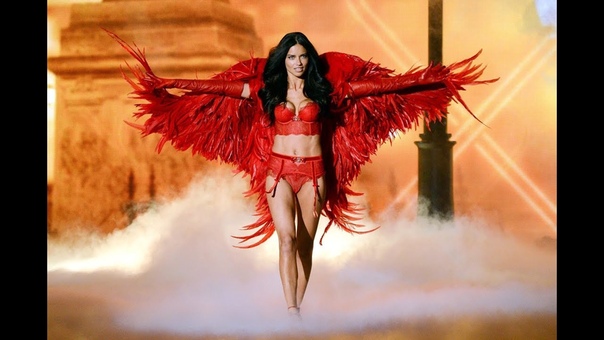 Top 10 Best Walks with 10 Models in Victorias Secret