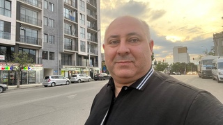 Тбилиси. С Авлабара едем в сторону ул. Богдана Хмельницкого. Теперь это улица Габриэла Салосского.