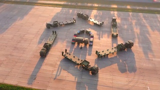 Военные водители провели флешмоб перед открытием соревнований АрМИ-2021