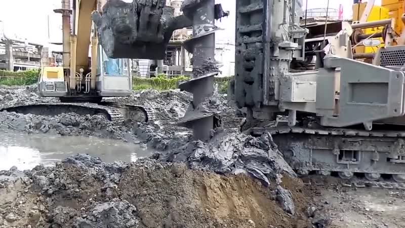 Amazing Huge drilling machines