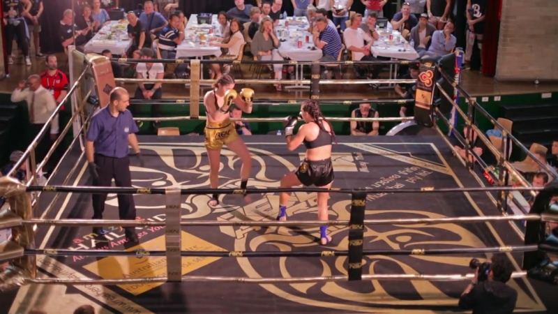 Yolanda Schmidt vs Rozi