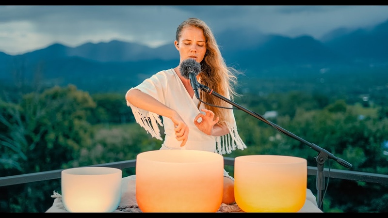 Heavenly Frequencies 1 hour Healing Angelic Music Relax and