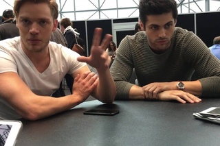 NYCC 2016: Shadowhunters Interview - Dominic Sherwood and Matthew Daddario