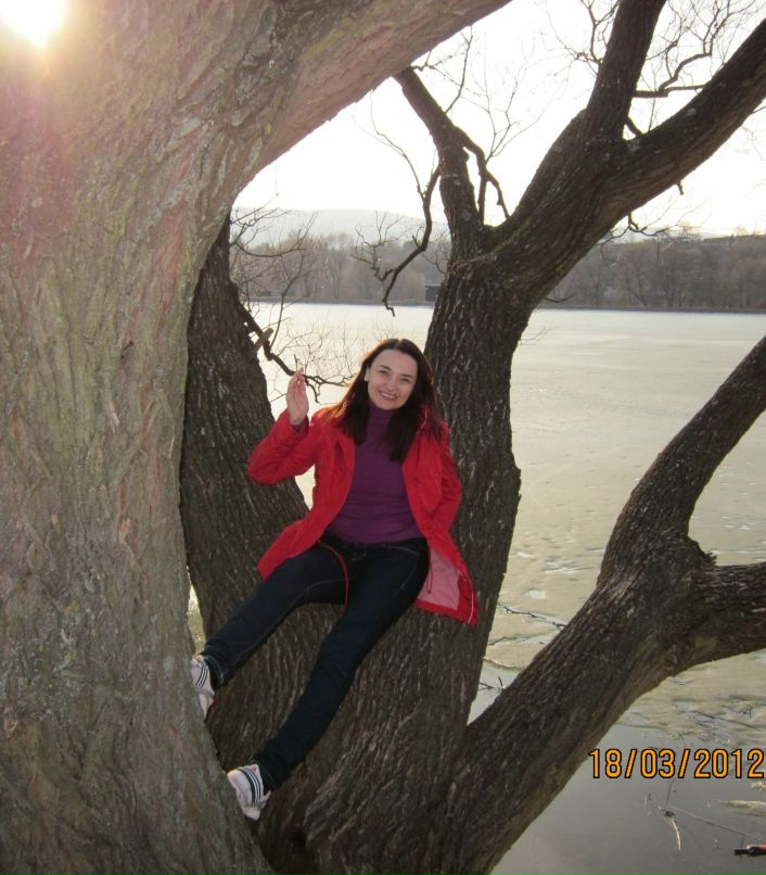 Леся Чаплинська | Тлумач