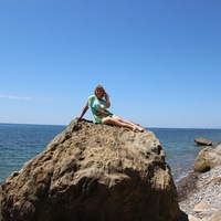 Анна Попова