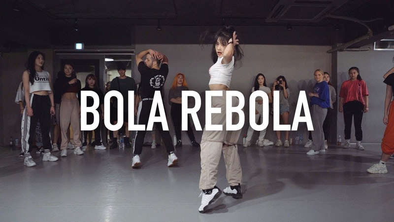 Bola Rebola Tropkillaz, J Balvin, Anitta ft. MC Zaac, Minny Park