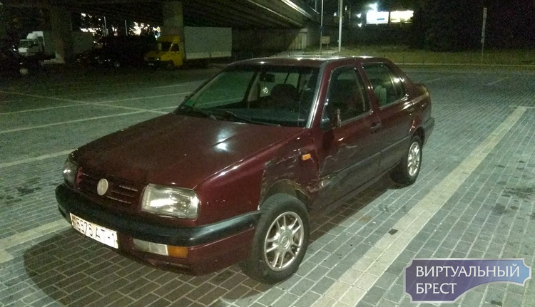 На стоянке у нового автовокзала повредили автомобиль. Владелец ищет очевидцев На стоянке у нового автовокзала повредили автомобиль. Владелец ищет очевидцев