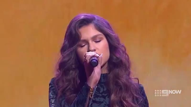 Шоу Голос Австралия. Белла Пейдж с песней Перемены. The Voice