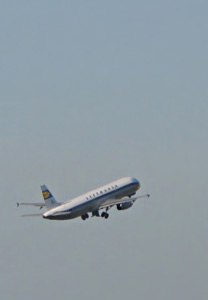 Antti Aurinkoinen اتون | 