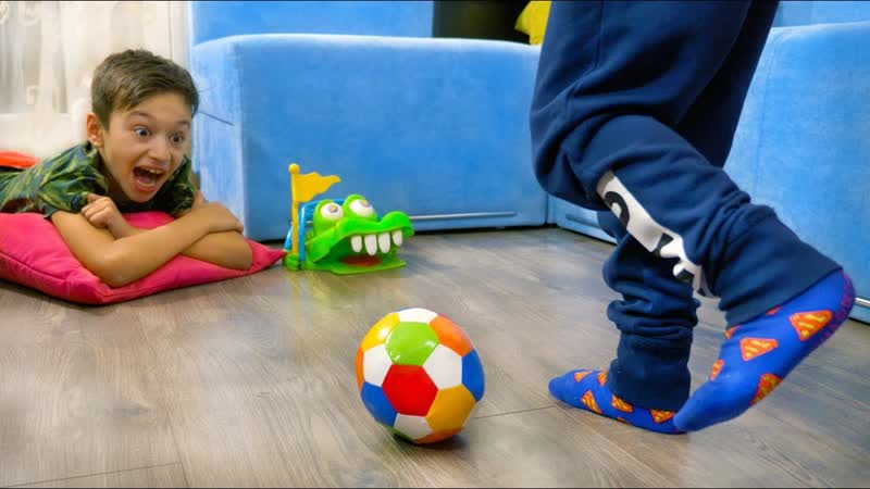 Игра КОТОРАЯ МЕШАЕТ Готовится к