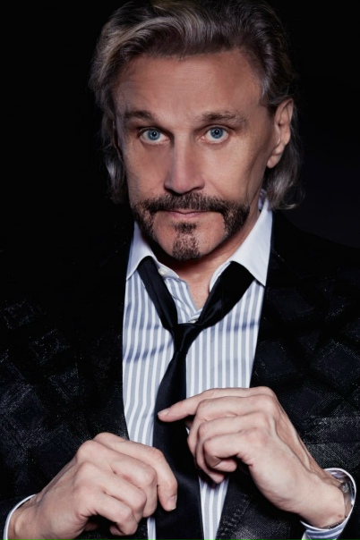 Рок-проект "Высший пилотаж" клуб Milk 24.03.2011г. Москва - Анатолий Алёшин, пол