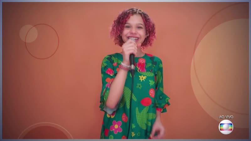 Analu Sampaio 12 лет поёт Upa