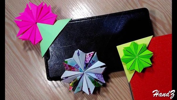 DIY 3 paper bookmarks (transparent acetate). Origami flowers. Flor de origami
